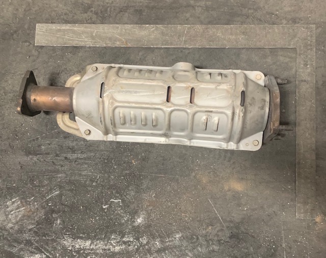 Honda E9* 4X2 catalytic converter