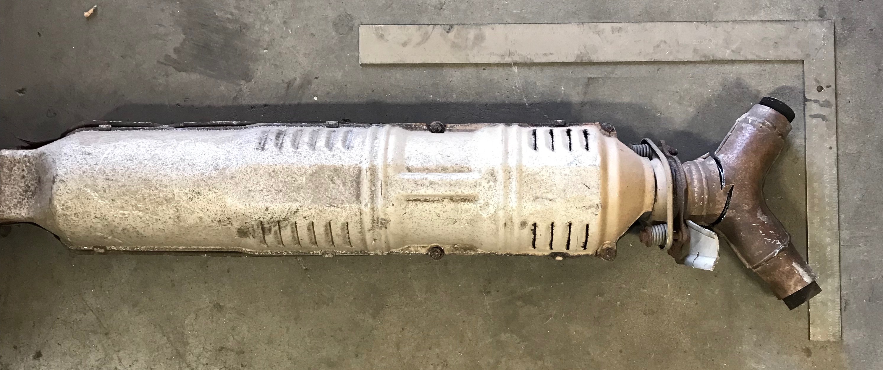 Honda 3 foot no o2 - single chamber catalytic converter
