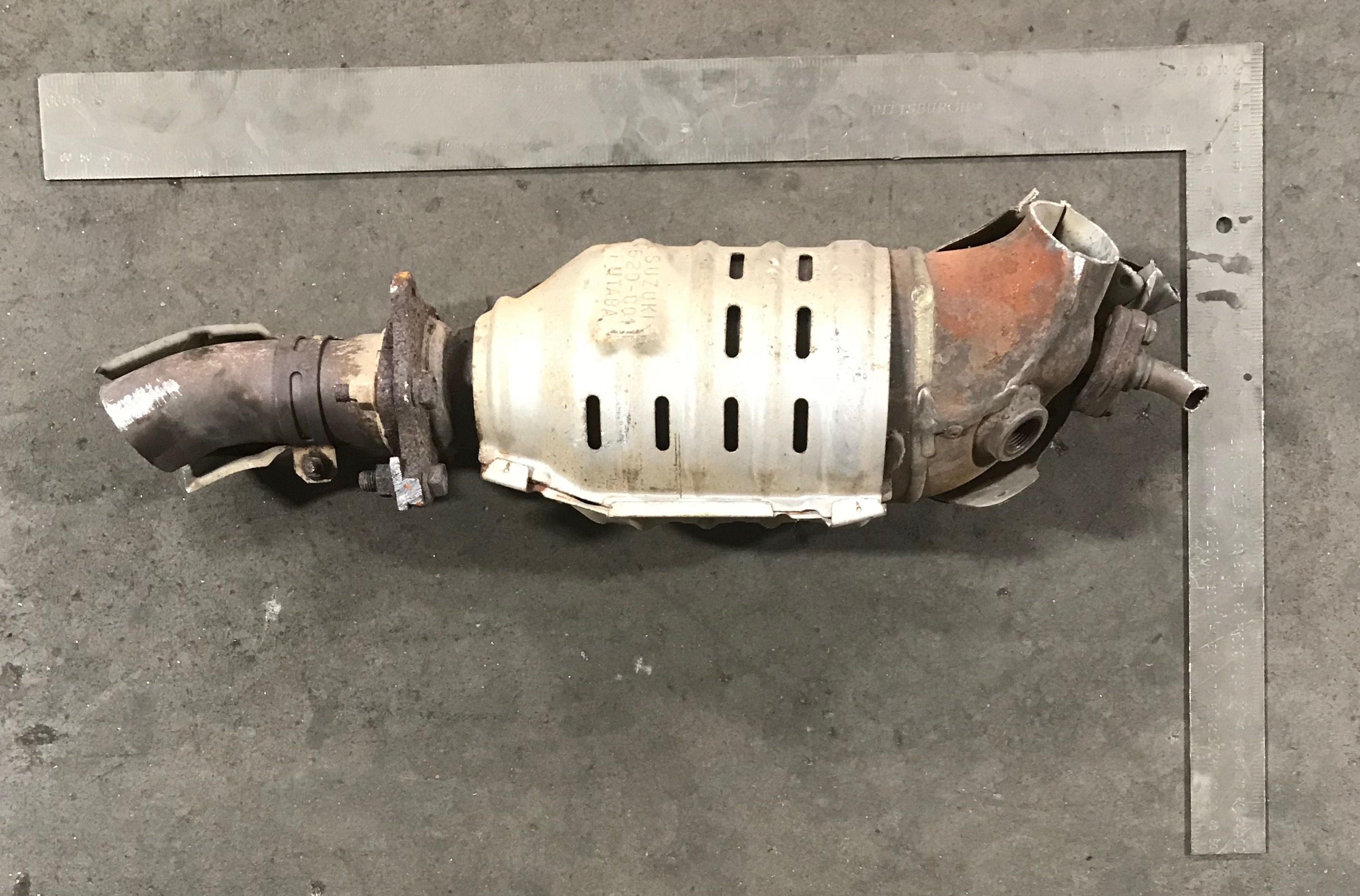 Suzuki 78K-C01 catalytic converter