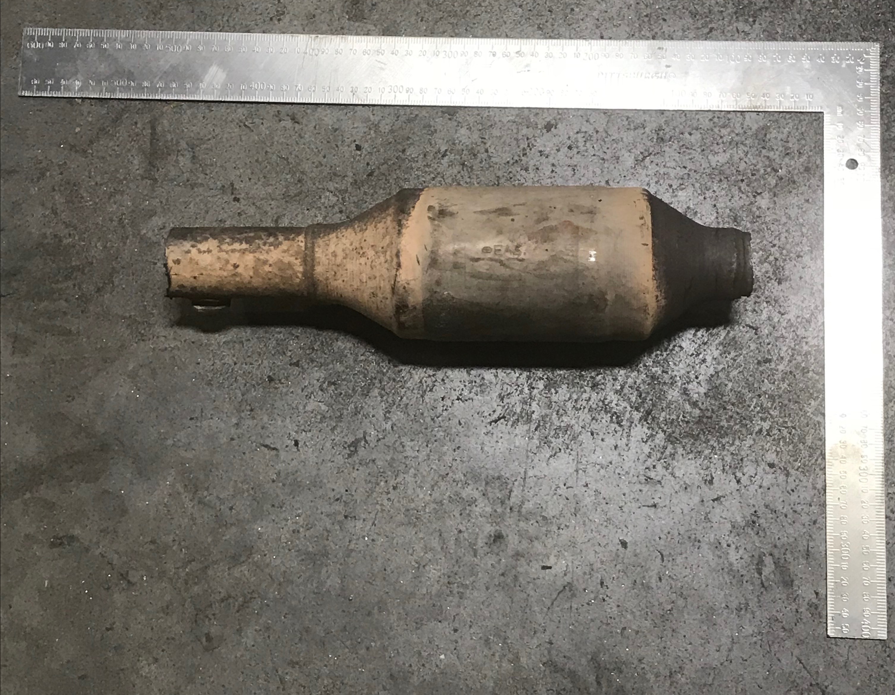 Toyota EA6 catalytic converter