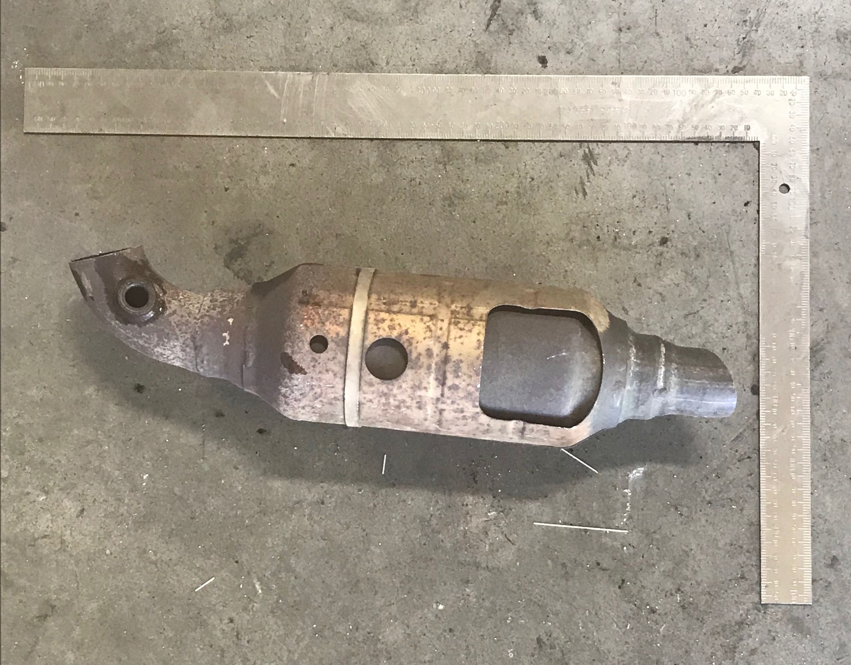 Ford Cyclops Wide brick catalytic converter