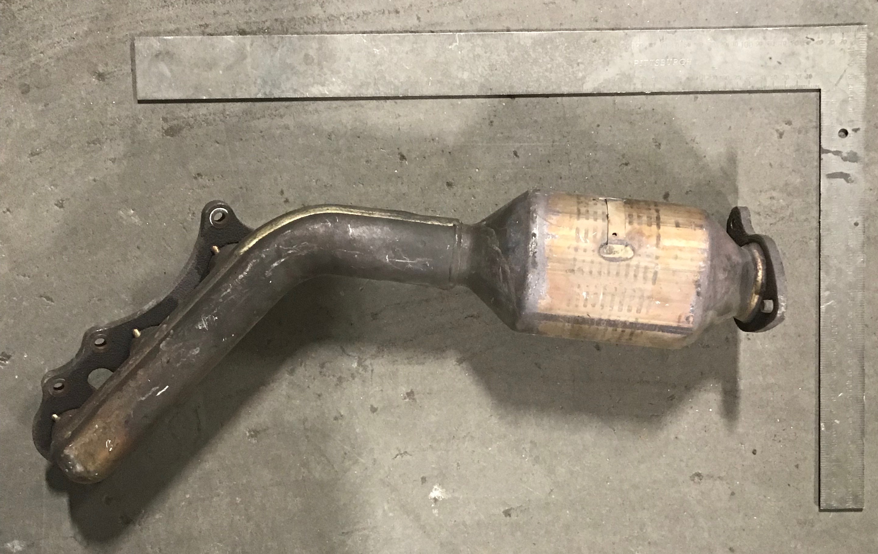 Toyota 17140-31320 catalytic converter
