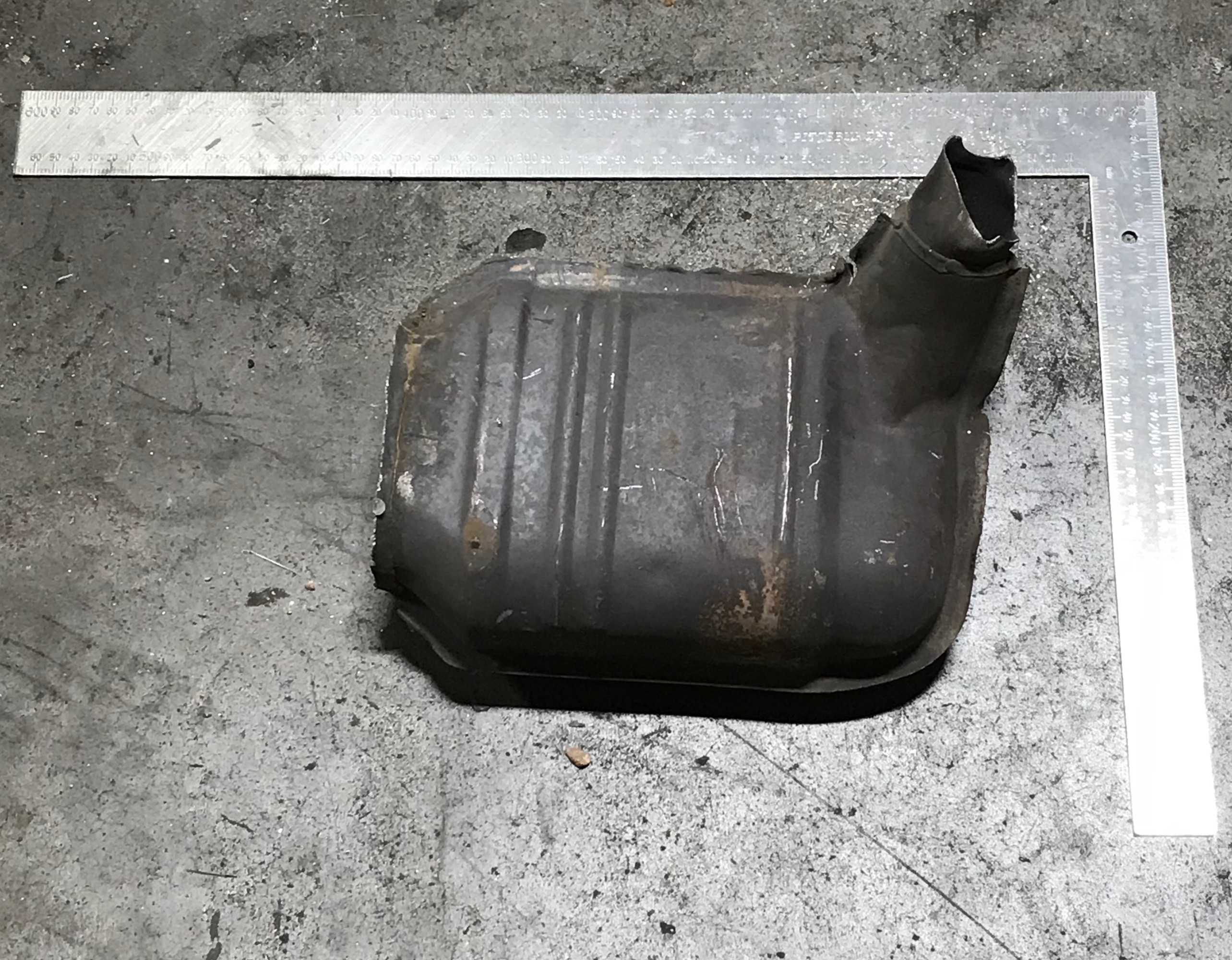 Ford 97BB catalytic converter