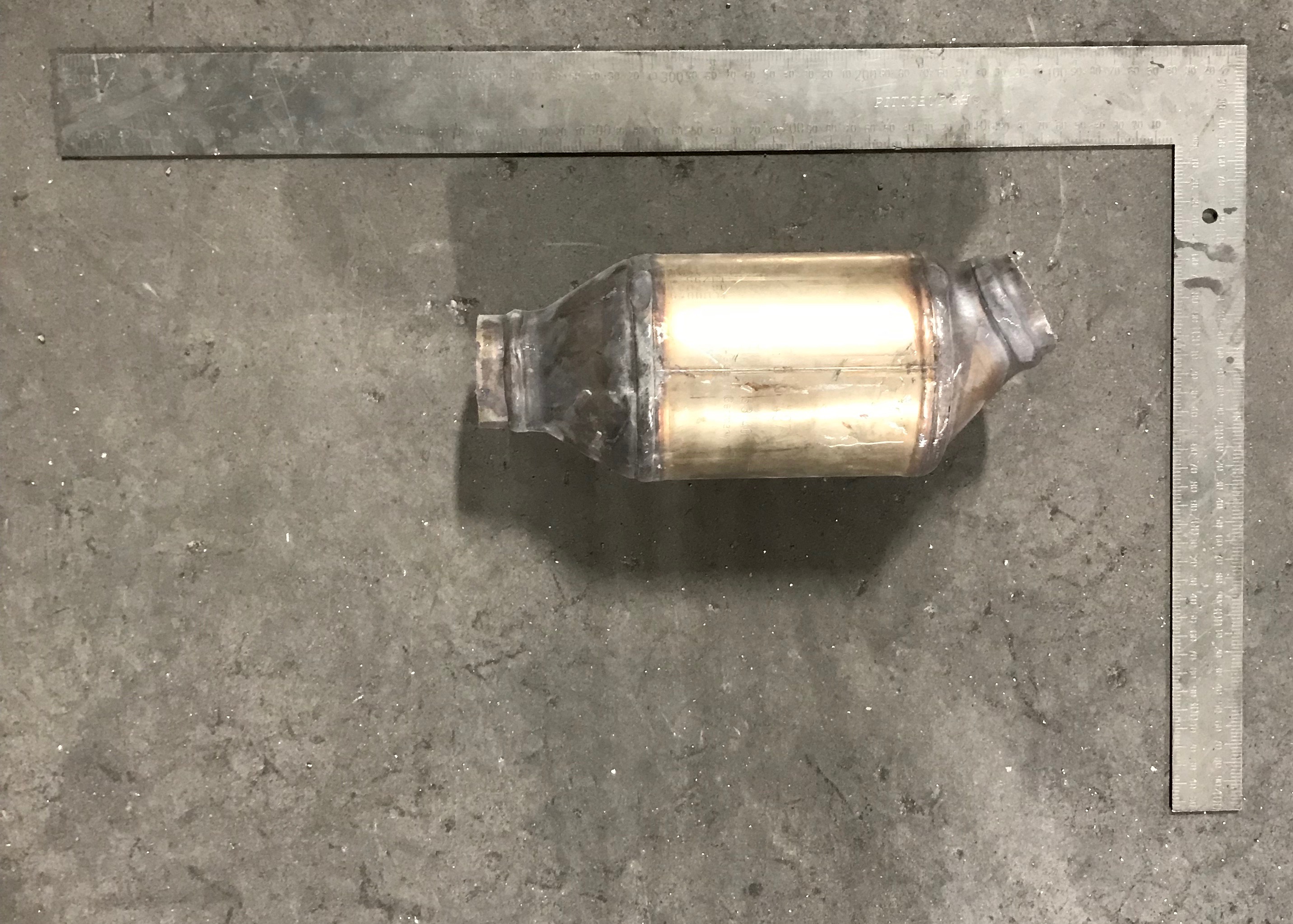 BMW 7586078 catalytic converter