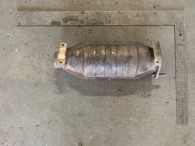 Nissan 300ZX Round catalytic converter