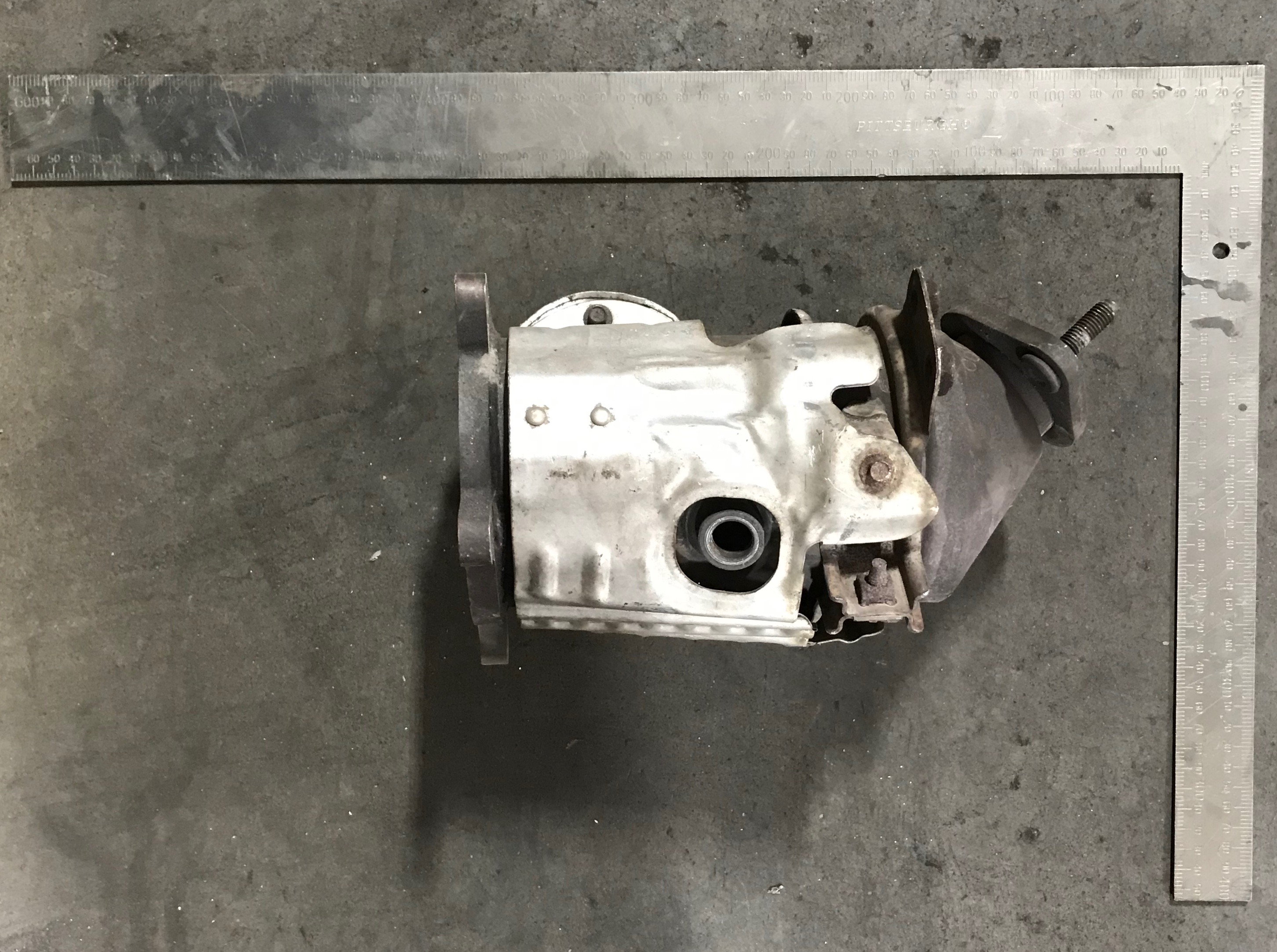 Ford 8G13 KRA catalytic converter