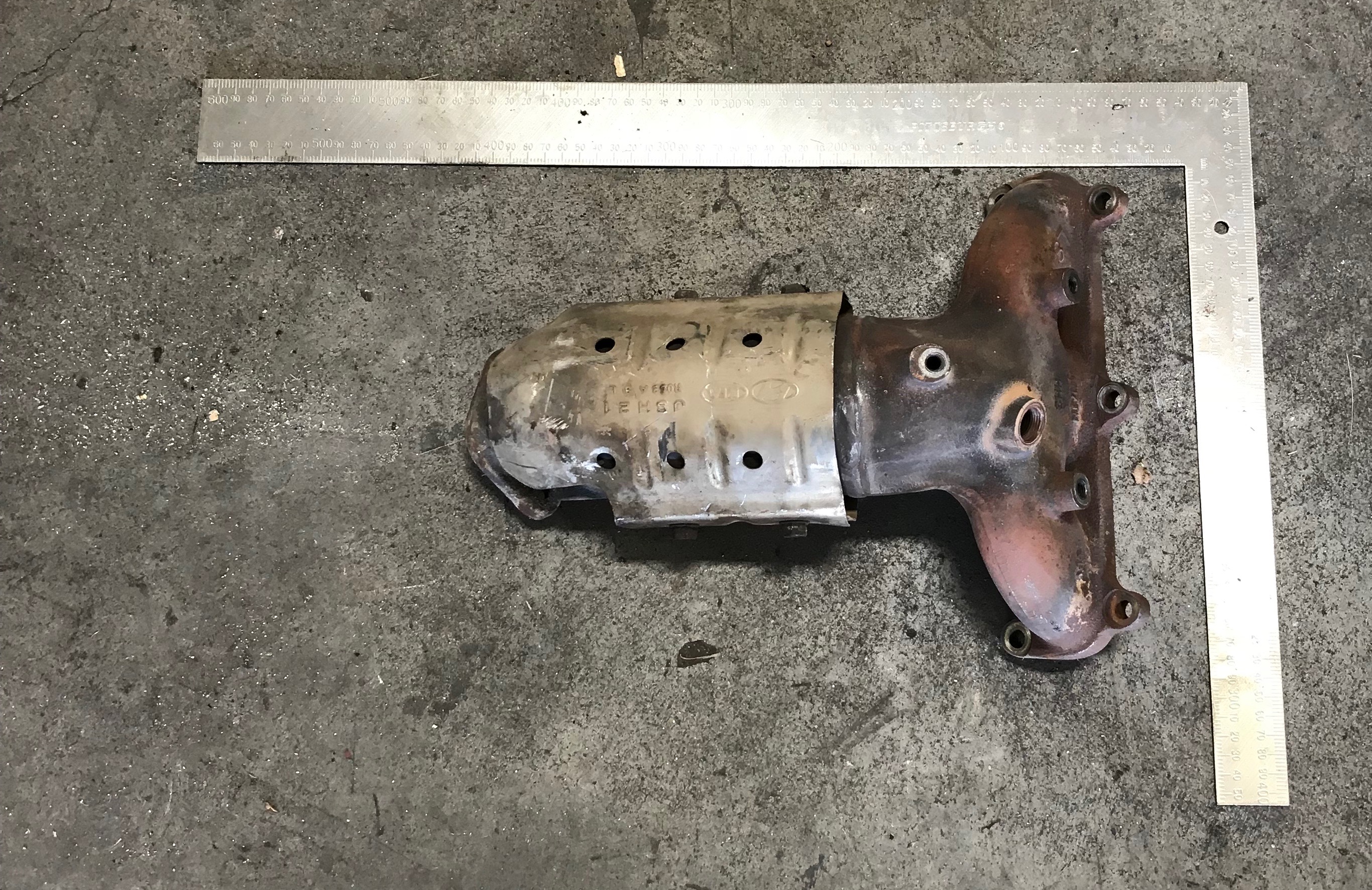 Hyundai 37620 catalytic converter
