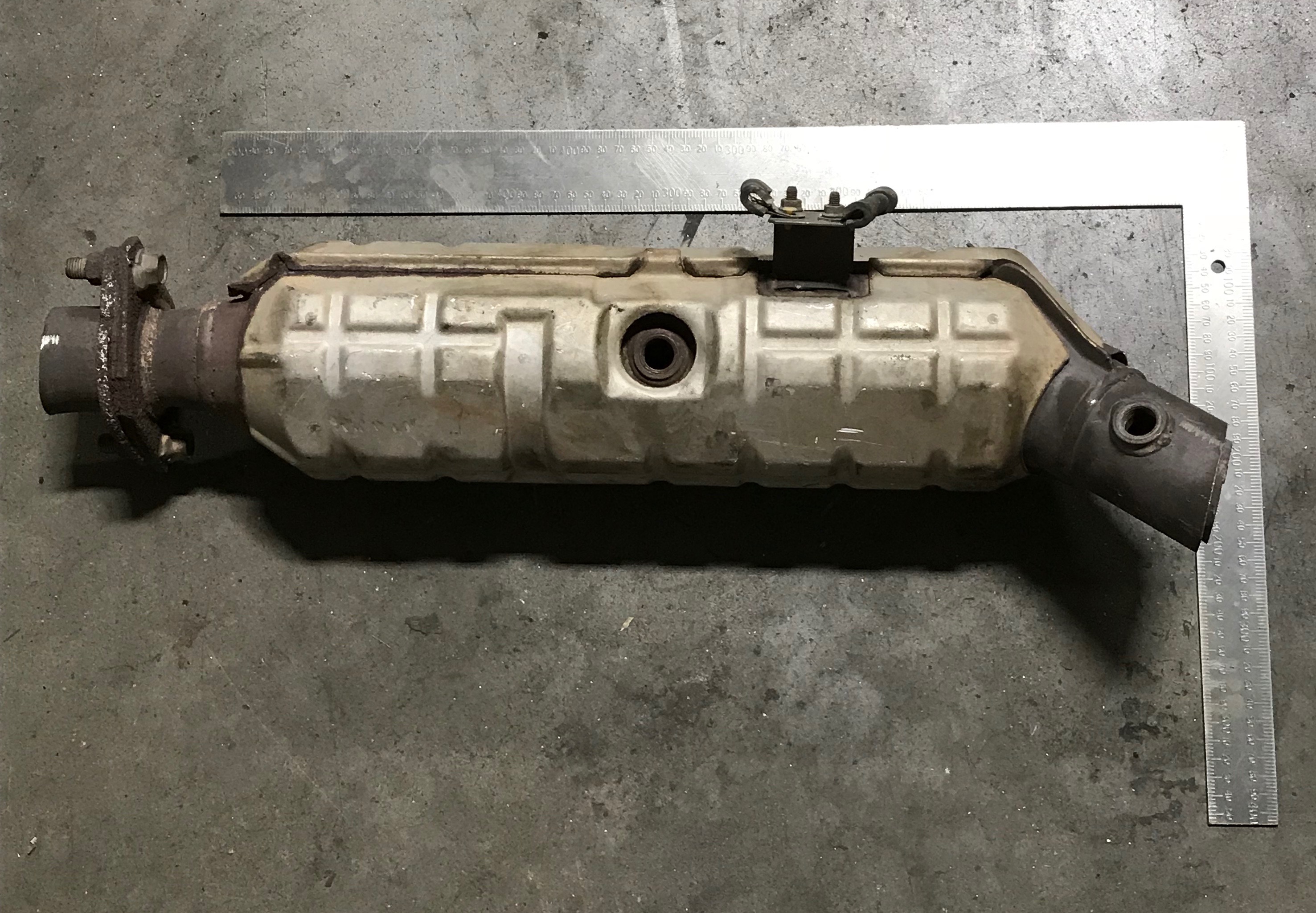 Mazda BP7F catalytic converter