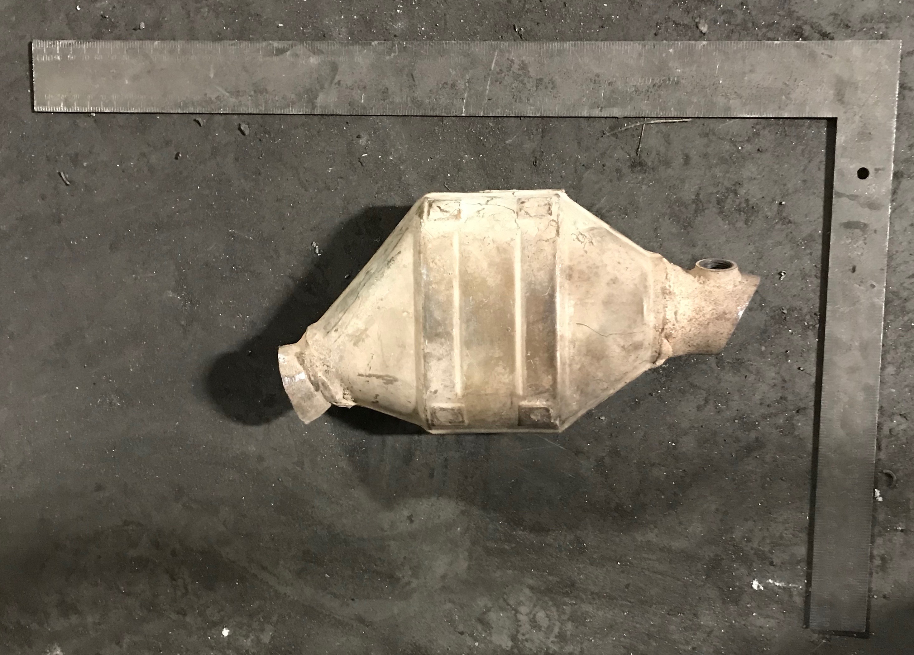 Ford 5L5C AA catalytic converter