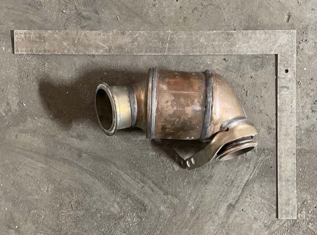 BMW 8053526 catalytic converter