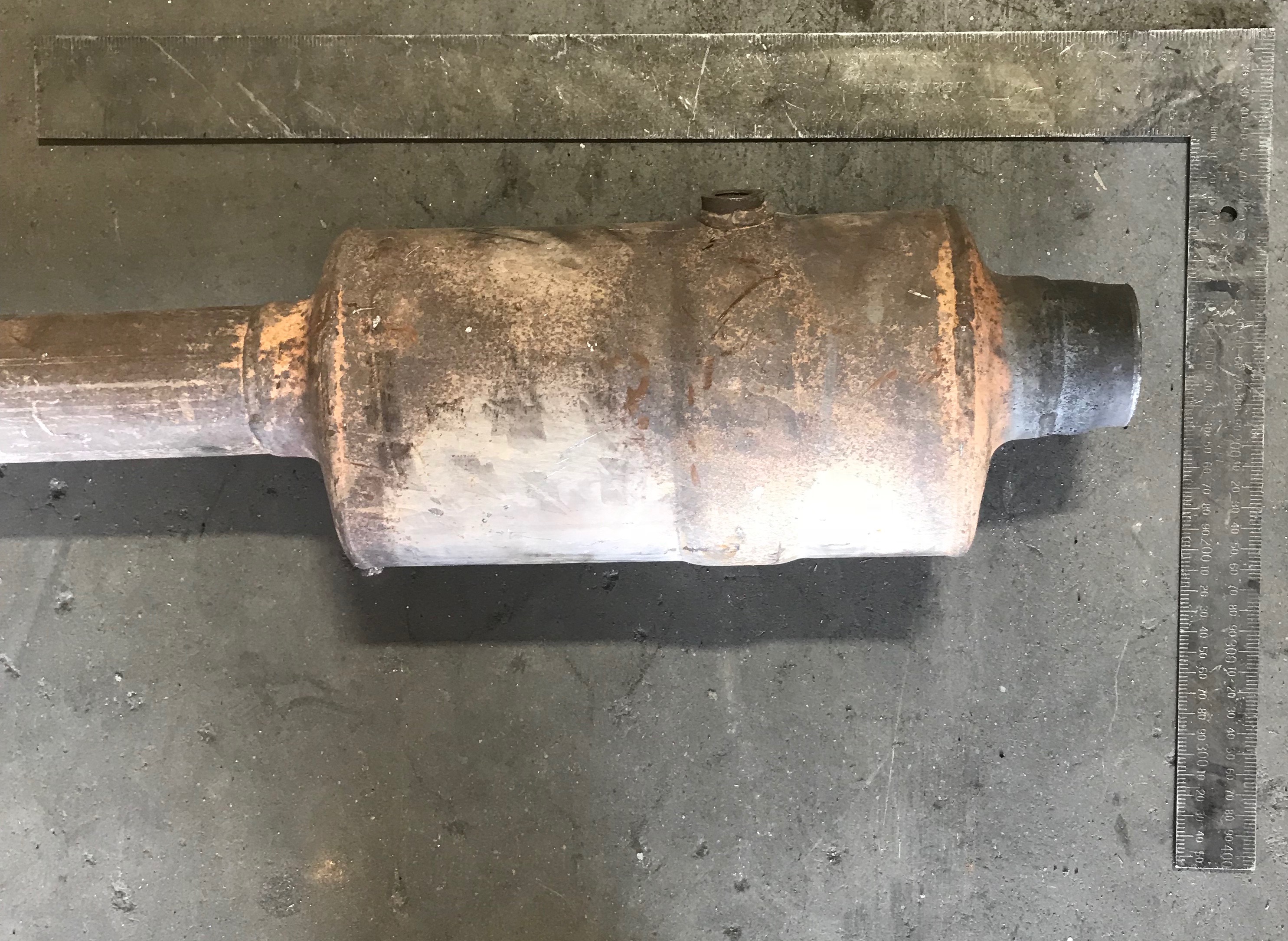 Chrysler 68470071AA catalytic converter