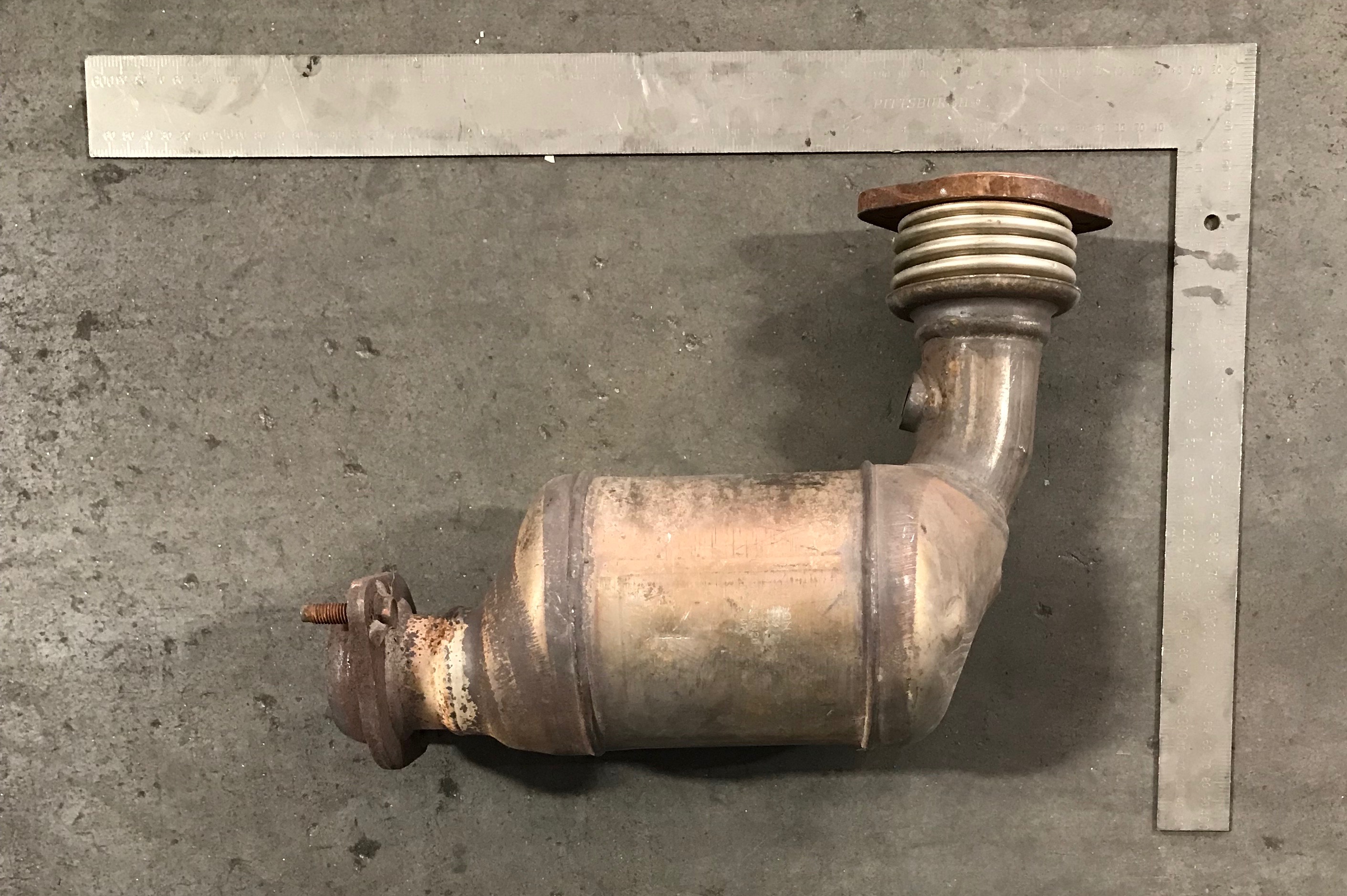 GM 25362095 Catalytic Converter