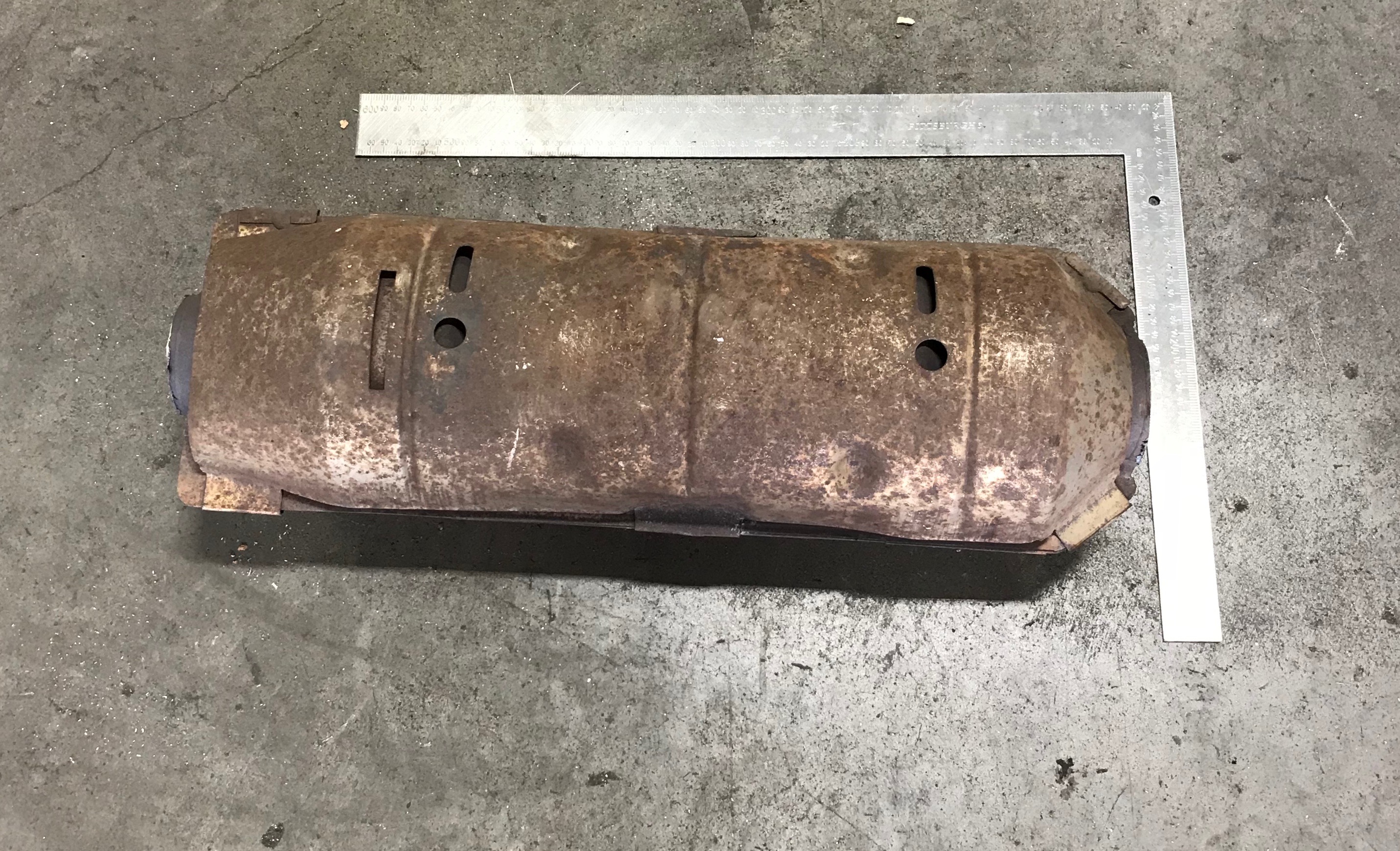Ford 3C34 WHO catalytic converter