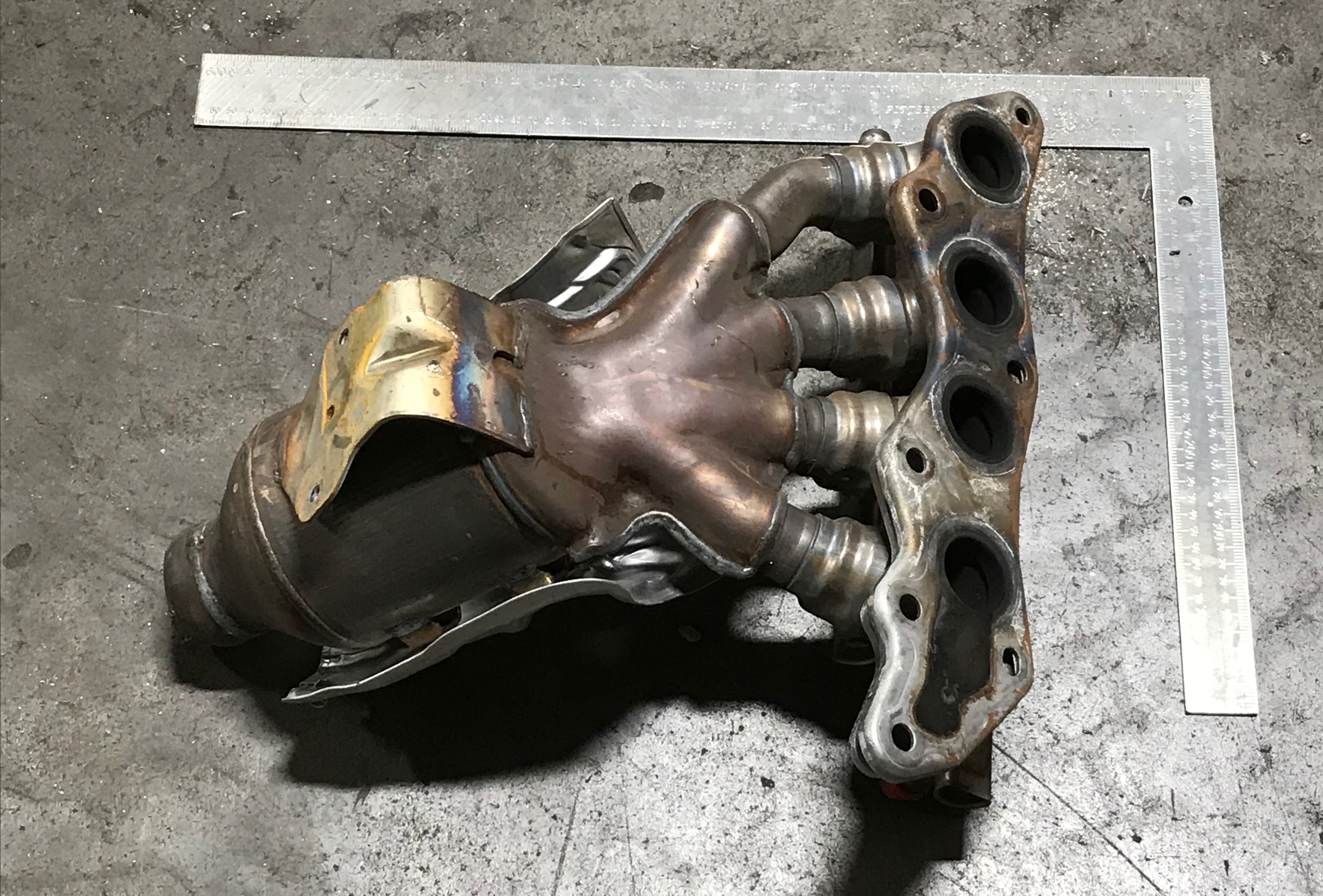 Mazda L520 catalytic converter