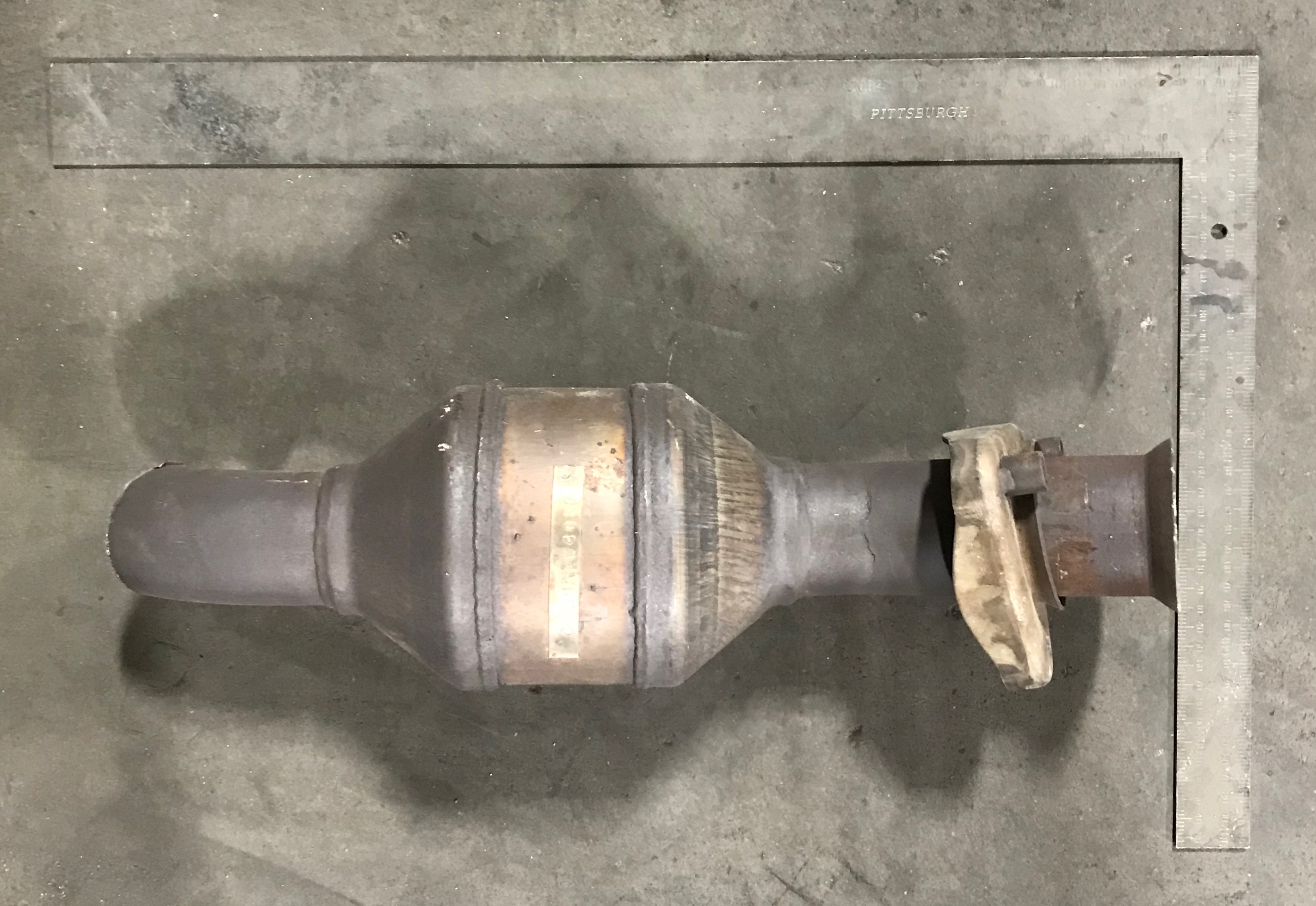 Chrysler 465AA catalytic converter