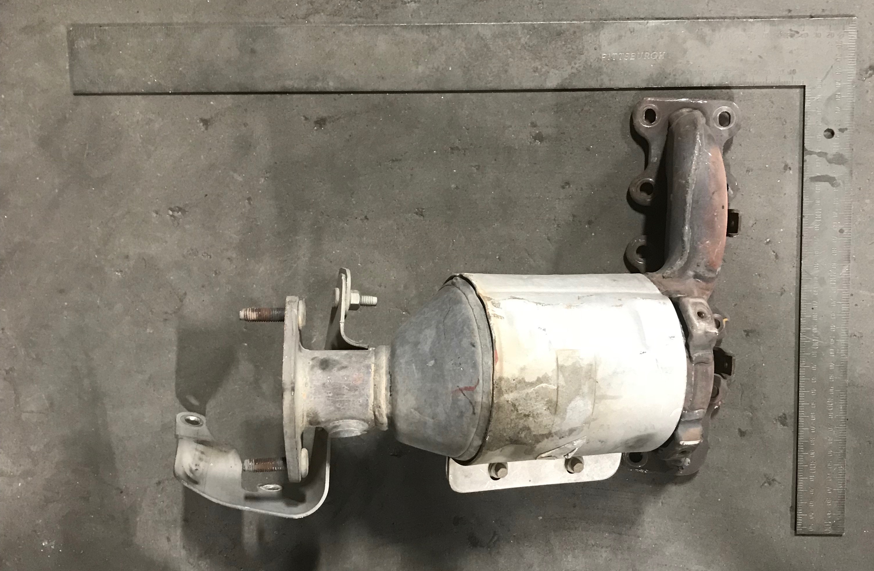 Ford DA83 AA catalytic converter