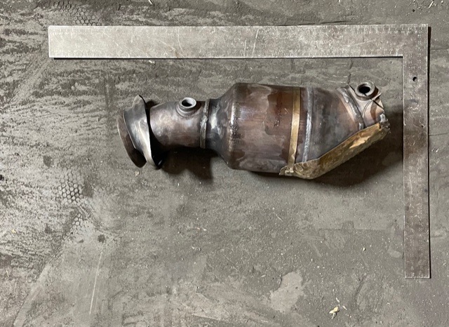 Ford 2707703x catalytic converter