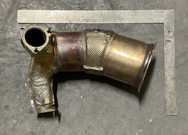 Volkswagen 8W0131703AG catalytic converter