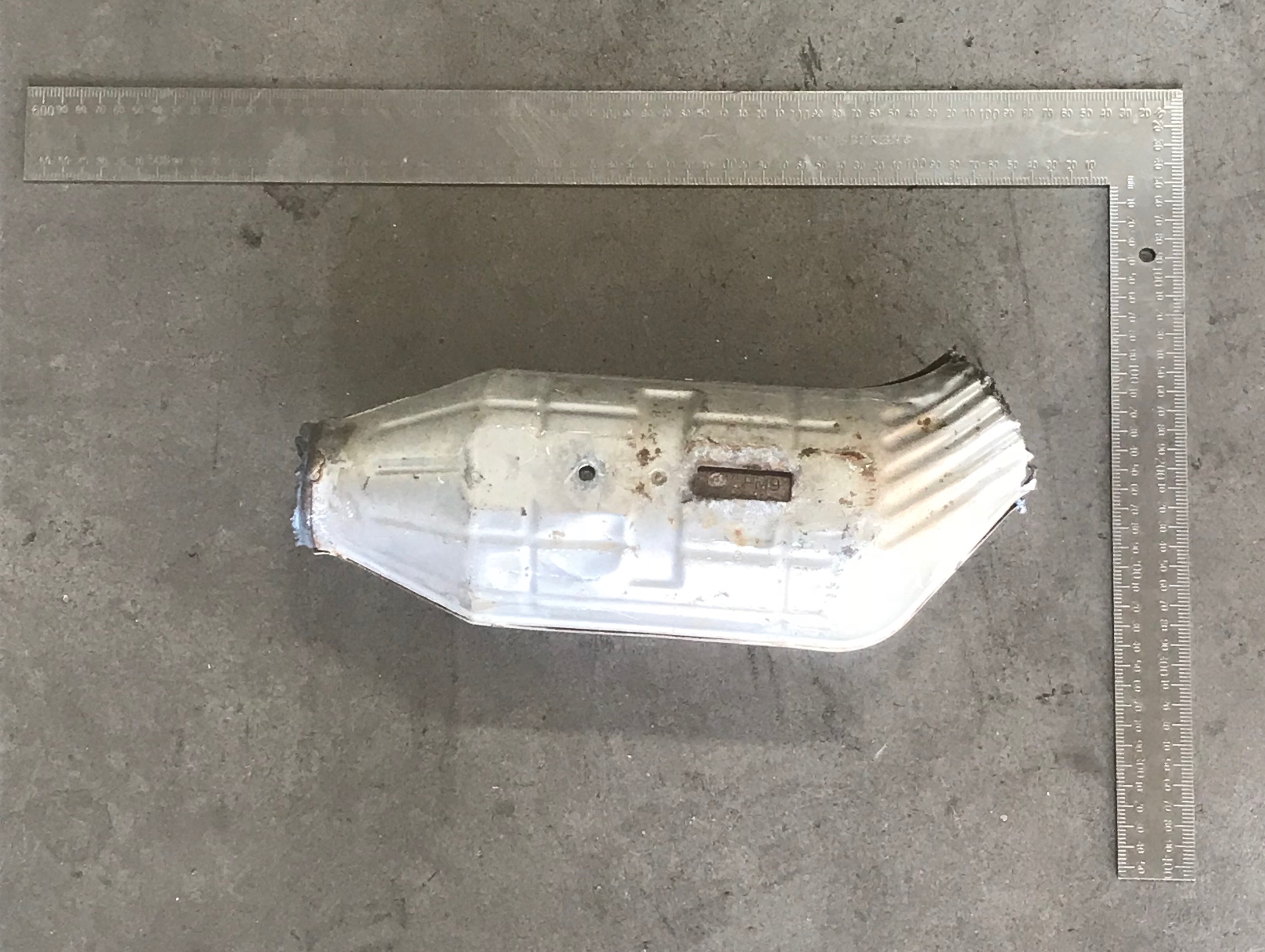 Mazda L533 catalytic converter