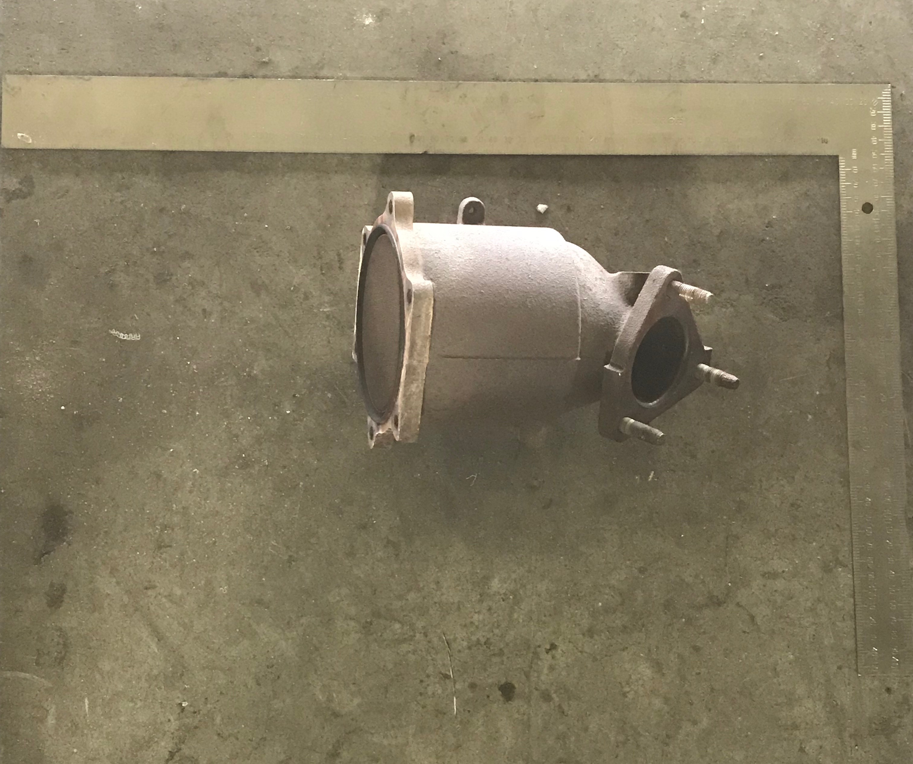 Nissan 5S7 catalytic converter