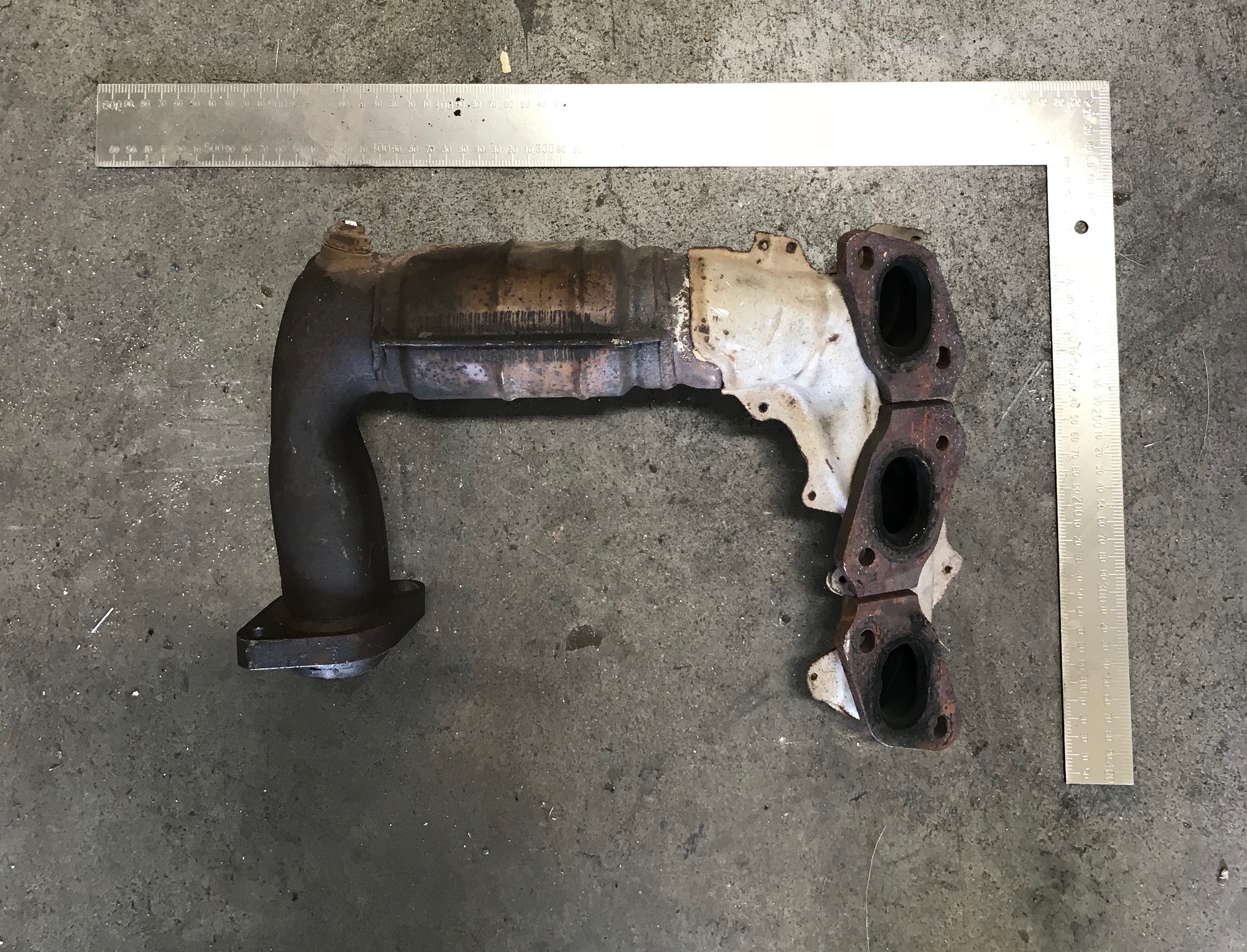 Ford 4F1E AA catalytic converter