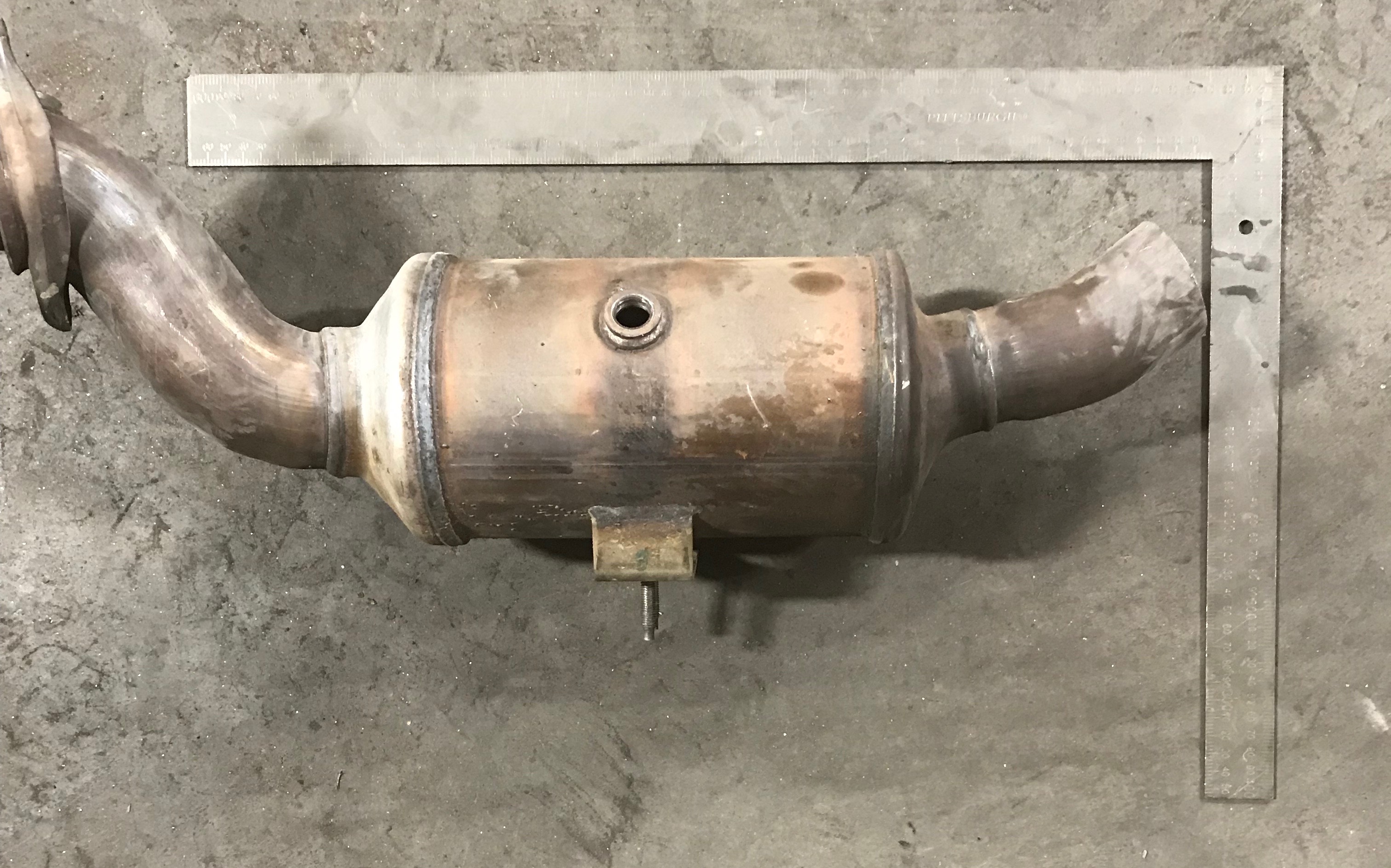 Ford LK41 PE catalytic converter