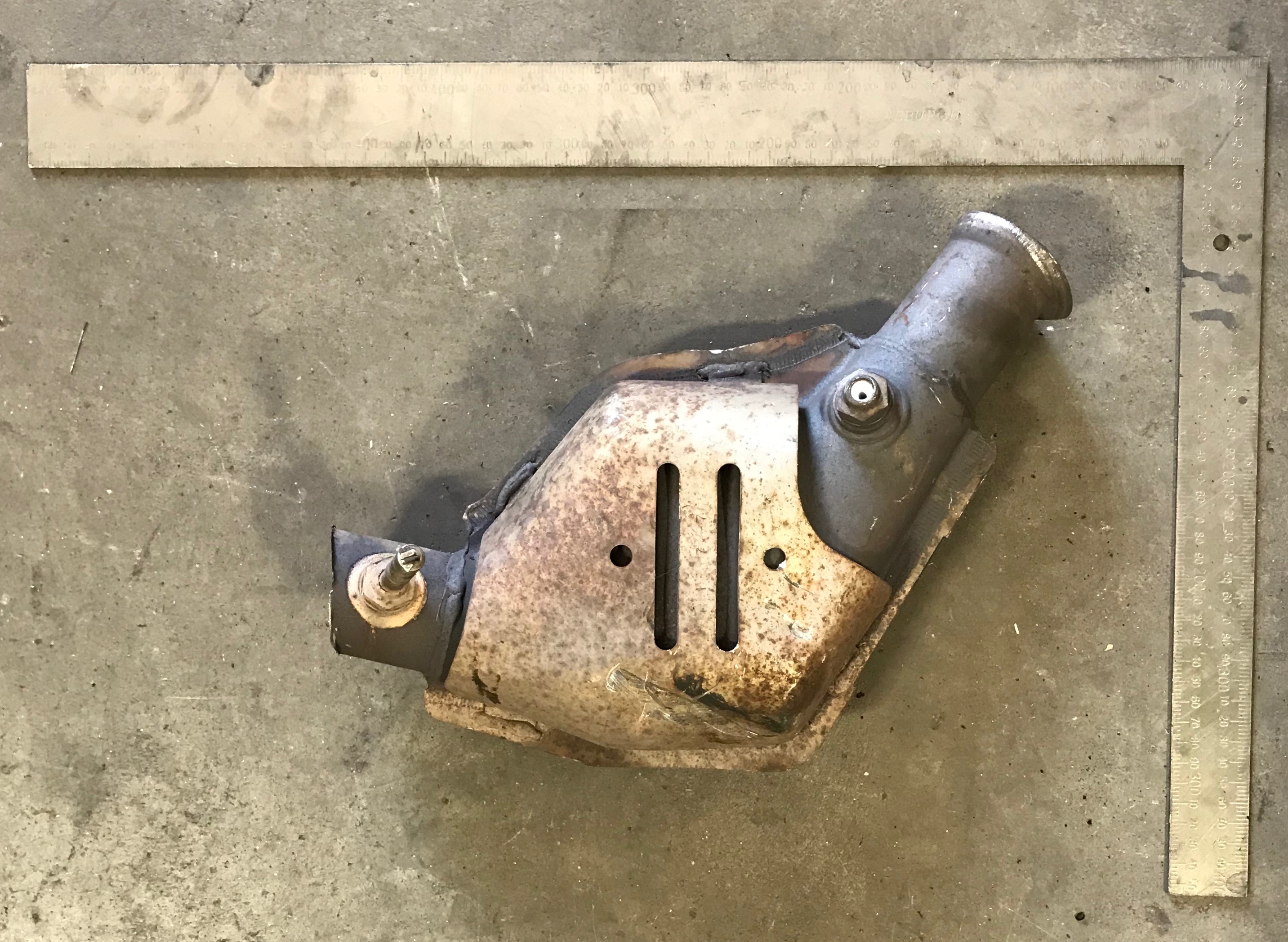 Ford F7AC BUG Pre catalytic converter