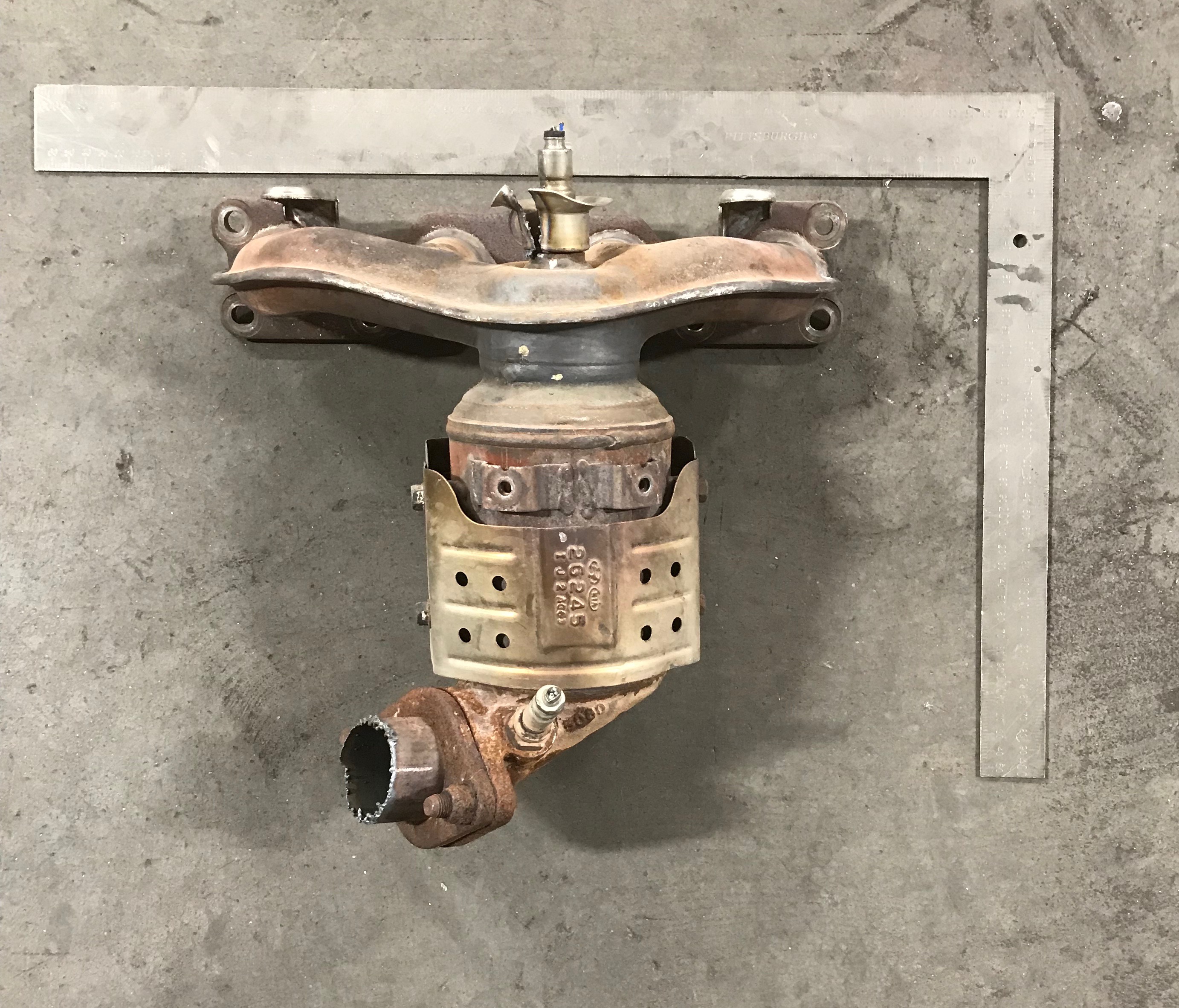 Hyundai W2MMA0 catalytic converter