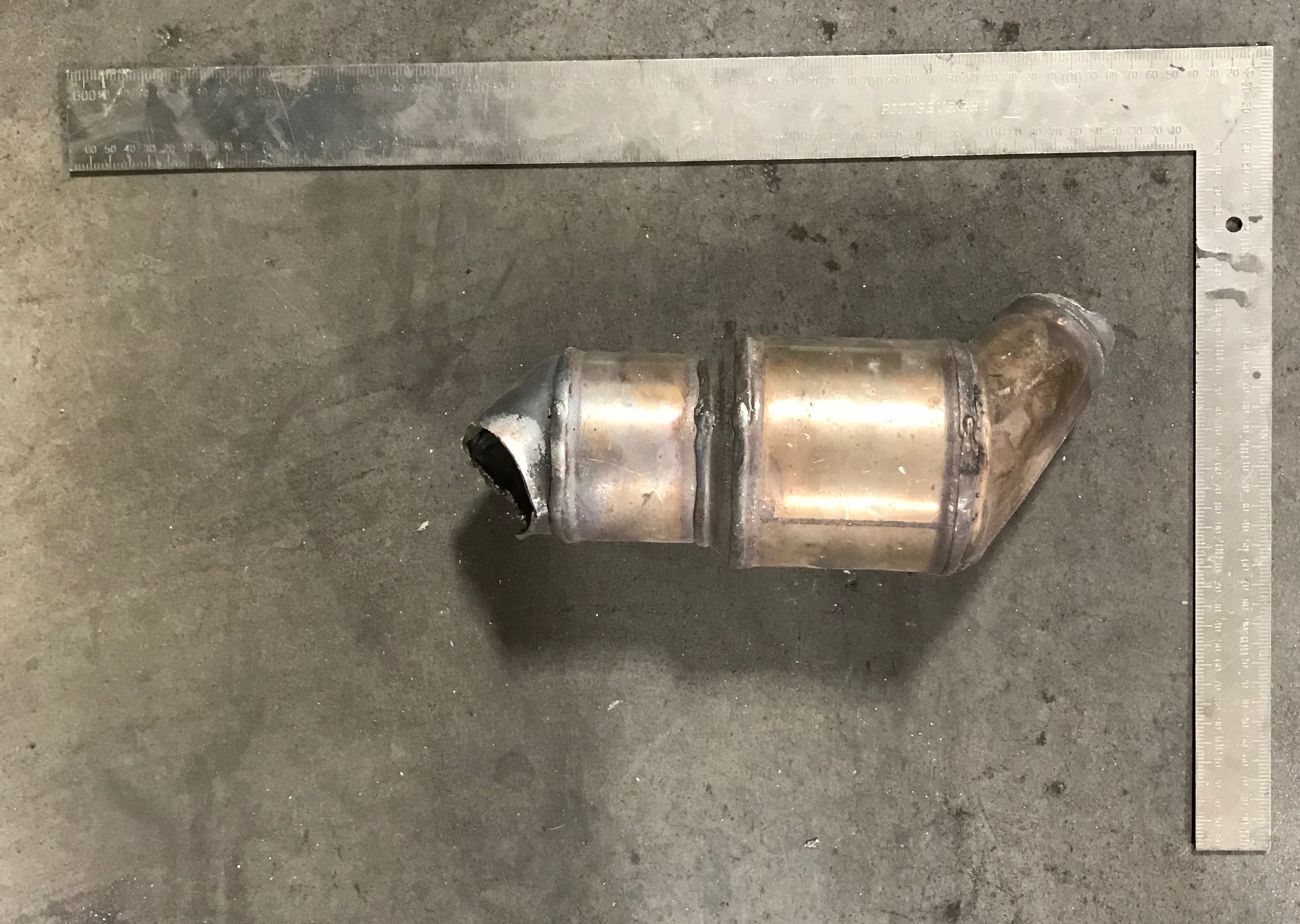 BMW 7558773 catalytic converter