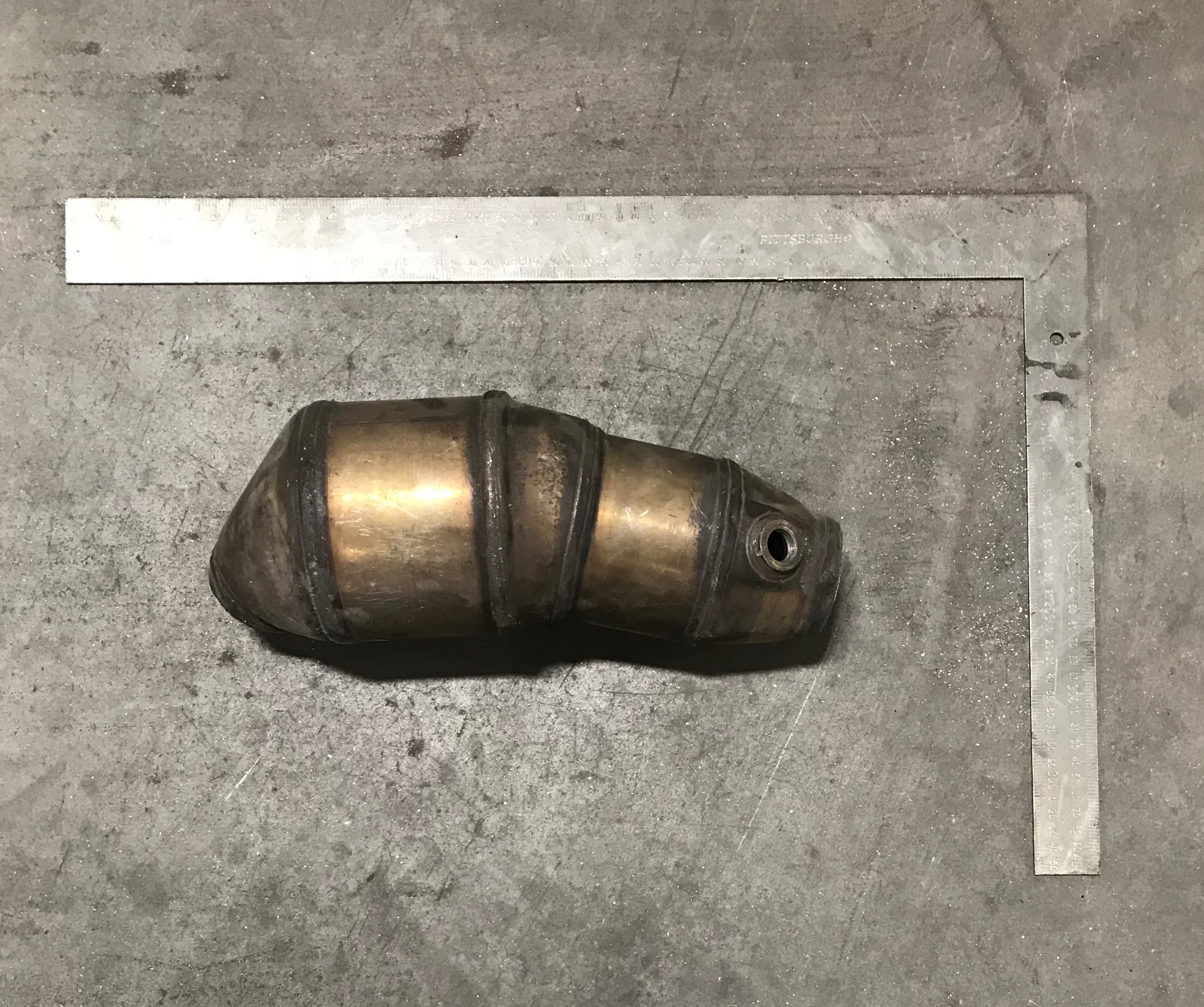 Volkswagen 4F0131701GS catalytic converter
