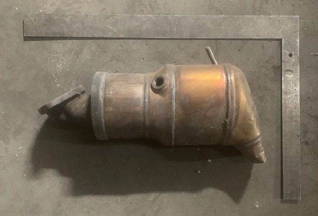 Ford L1M3 CG catalytic converter