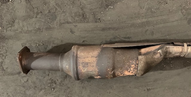Nissan 6CJ catalytic converter