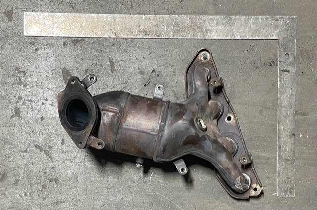 Nissan 3SR catalytic converter