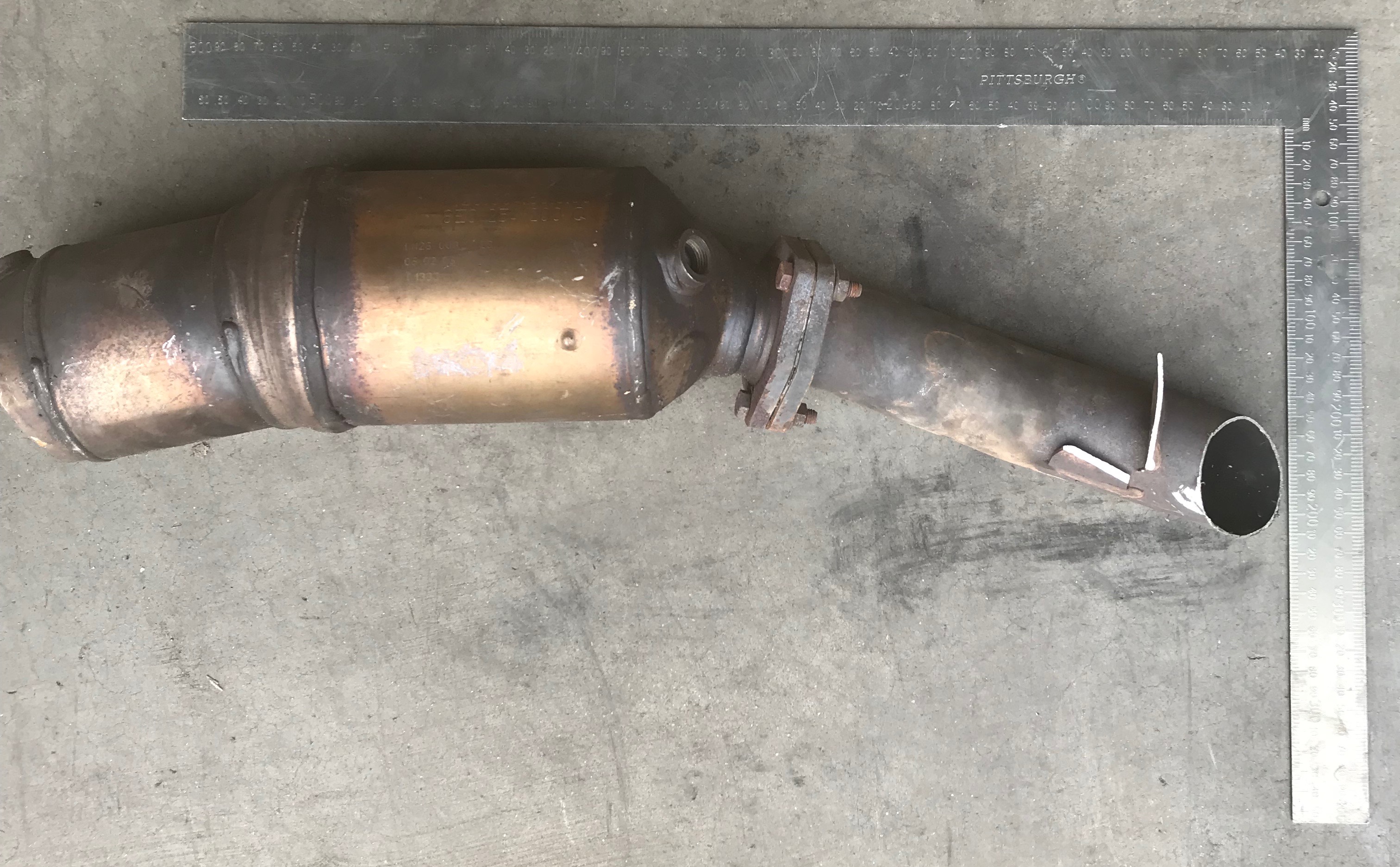 Volkswagen 8E0254200Q catalytic converter