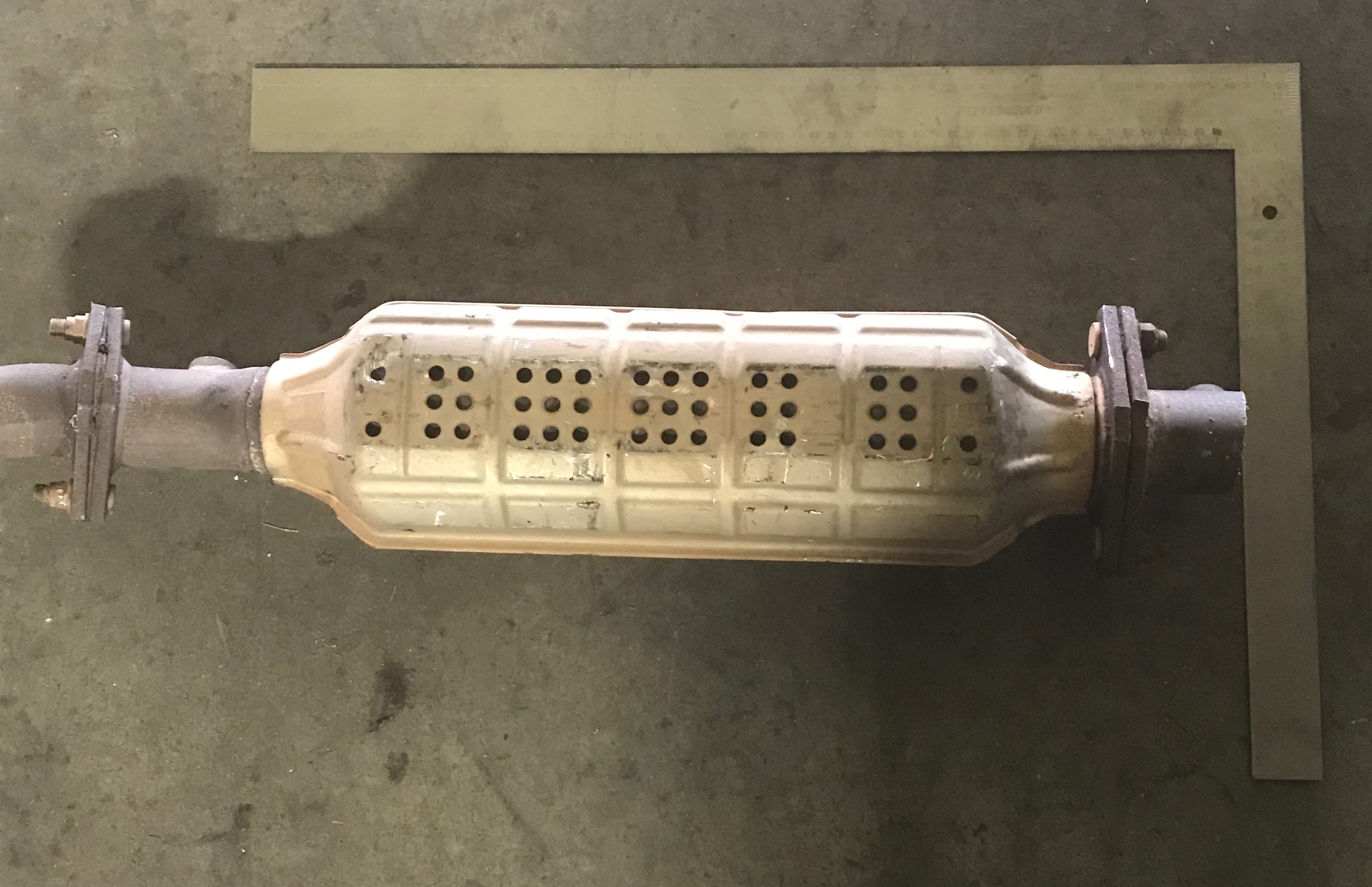Mazda GY04 catalytic converter