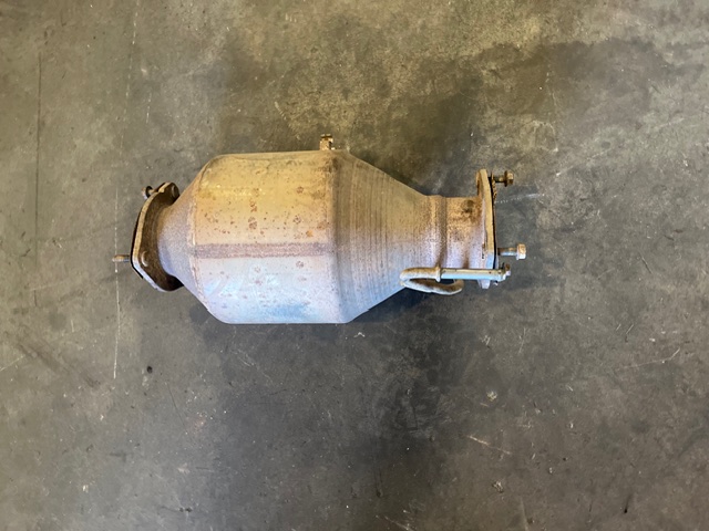 Chrysler 3673AAC catalytic converter