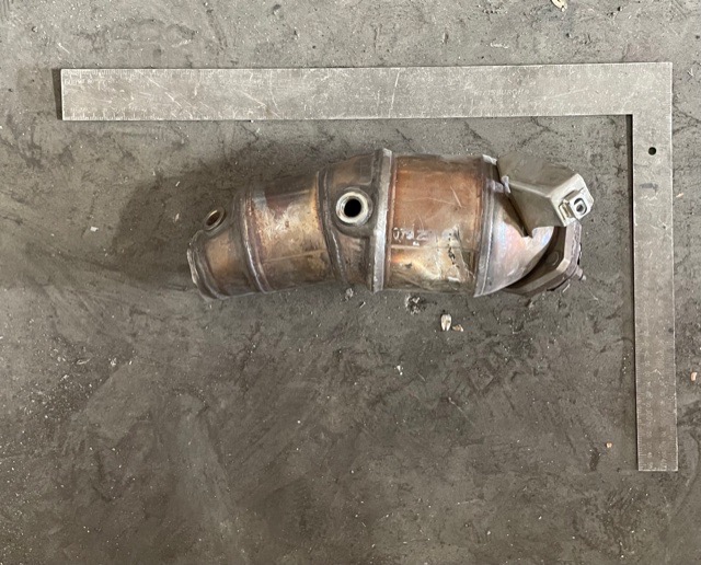 Volkswagen 4E0131701ED catalytic converter