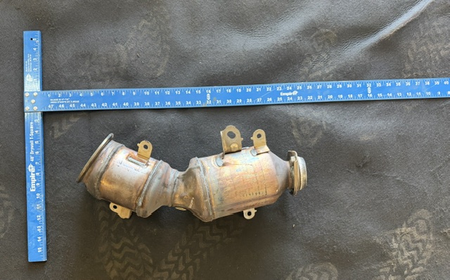 Toyota SAM F0040 Rear catalytic converter